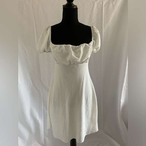 Altar'd State Dresses & Skirts - Altar’d State women’s white dress with bow detail in size large